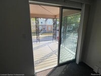 Building Photo - 620 E Lincoln Ave