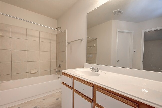 Building Photo - 3619 Apple Dale Dr