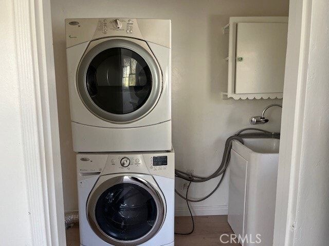 Building Photo - 1718 Gillette Crescent