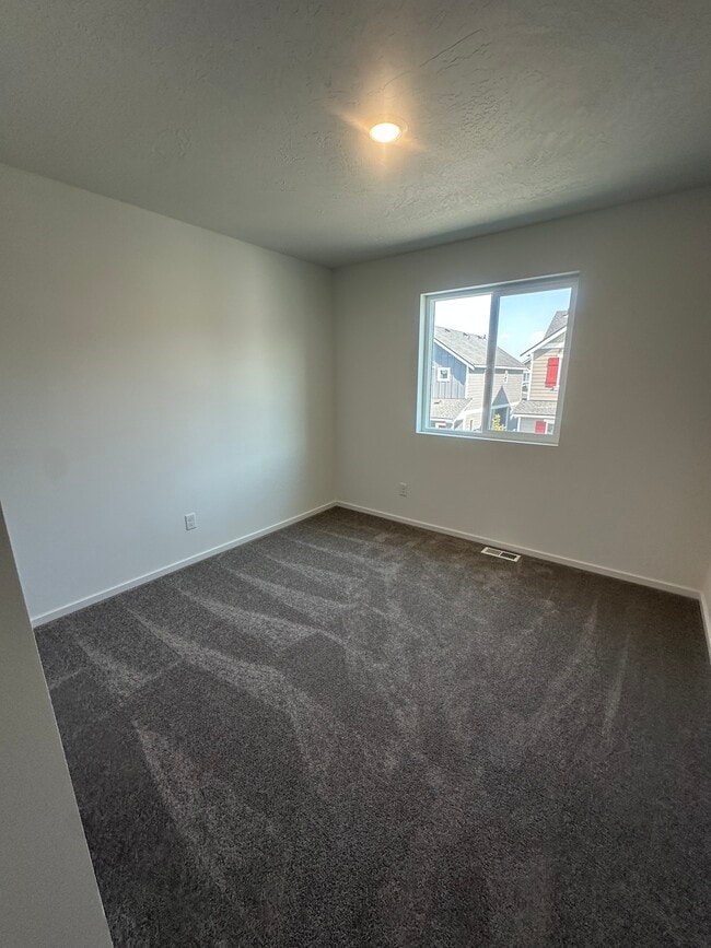 Building Photo - 24874 E Snowy Owl Lp