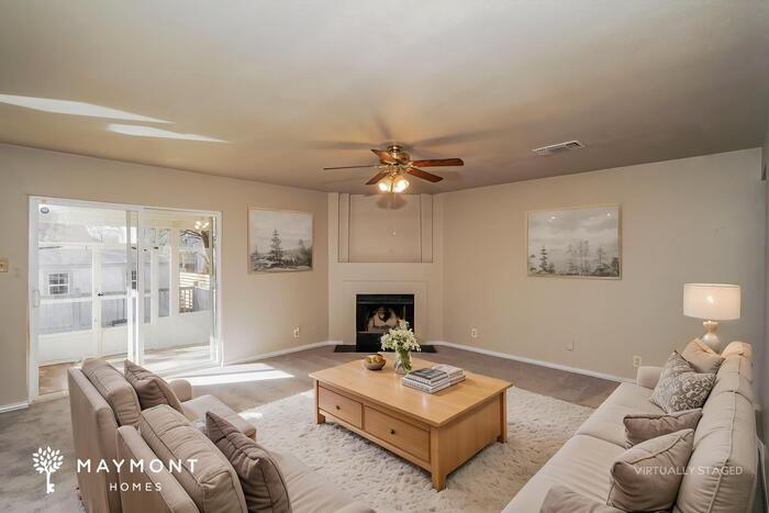 Building Photo - 15635 Legend Springs Dr