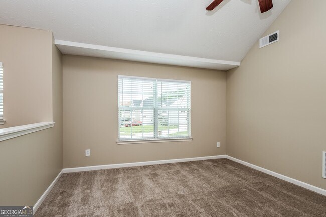 Building Photo - 6415 E Meyer Dr