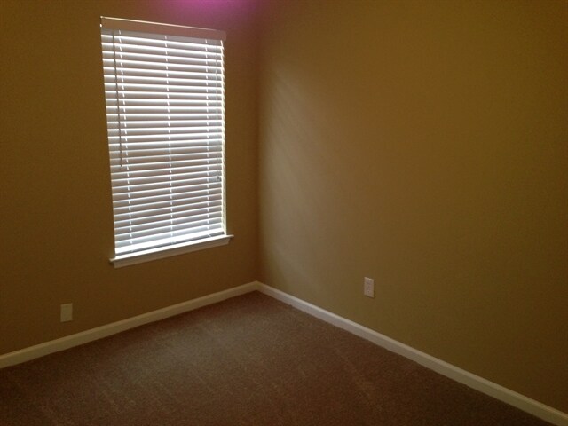 Building Photo - 116 Two Pond Loop