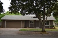 Building Photo - 489 Wormwood St SE