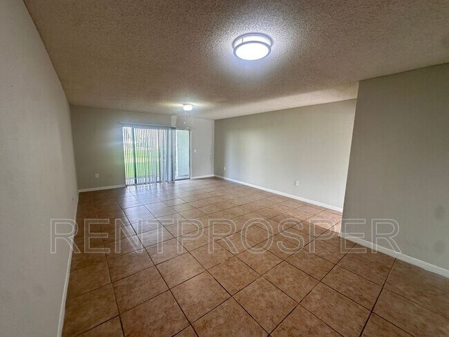 Building Photo - 4221 S Semoran Blvd
