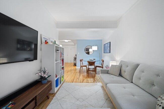 Building Photo - Charming 1BR Condo in Upper West Side