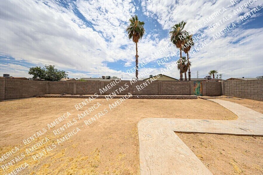 Building Photo - 1117 W Auburn Dr