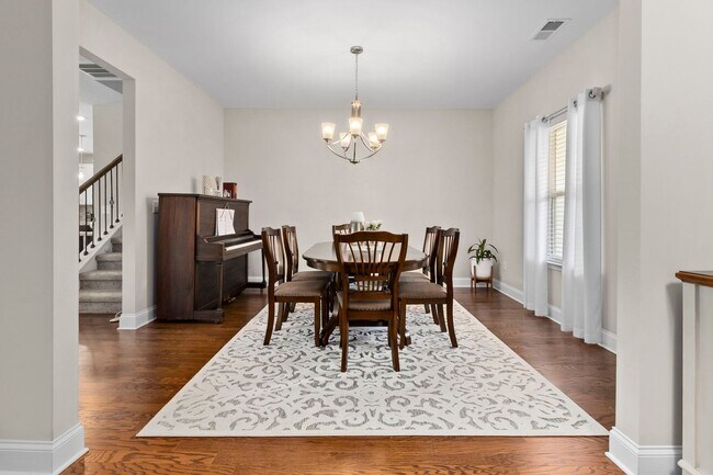 Building Photo - Spacious Ooltewah House Available