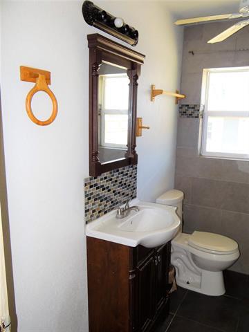 Building Photo - 6737 Kenwell St