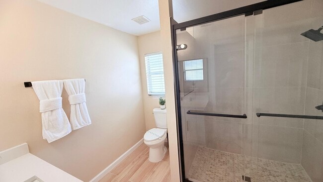 Building Photo - 1515 Oak Hill Trail