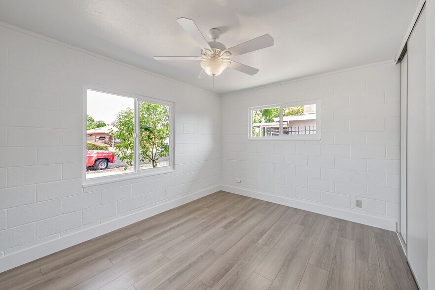Building Photo - 5400 Valletta Way
