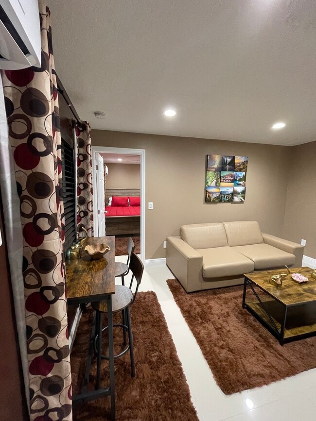 Living area - 1121 NW 30th Ter