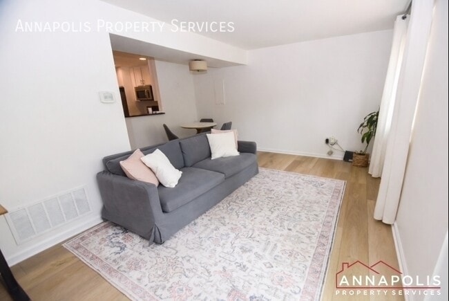 Building Photo - 1625 Hilltop Rd