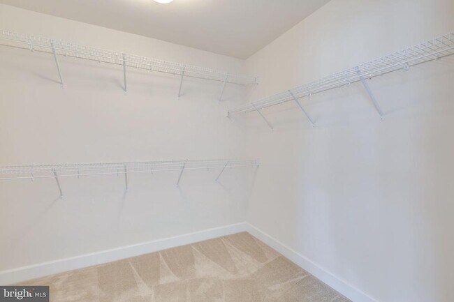 Building Photo - 6266 Summit Point Ct