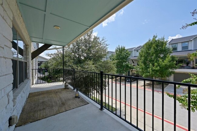 Building Photo - 205 Birch Oak Ln