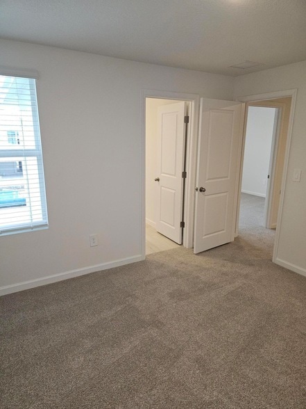 Building Photo - 621 Salisbury Cir