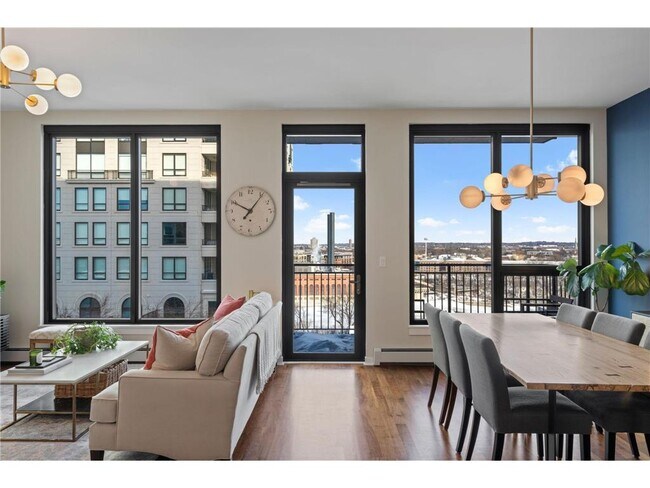 Building Photo - 1240 S 2nd St