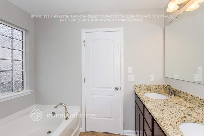 Building Photo - 2874 Chari Park Ln