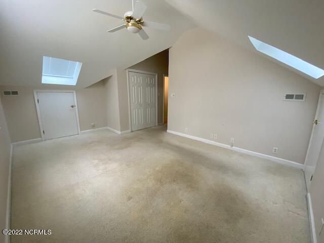 Building Photo - 906 Diamond Ct