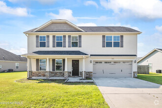 Building Photo - 809 Dynasty Dr