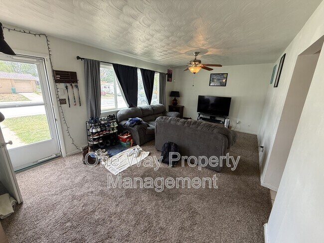 Building Photo - 500 26th Ave Ct