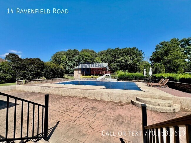 Building Photo - 14 Ravenfield Rd