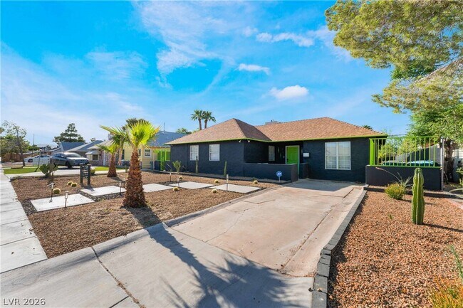 Building Photo - 1021 Griffith Ave