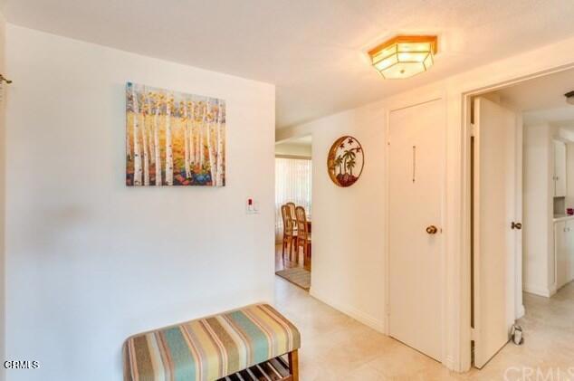 Building Photo - 410 N Canyon Blvd