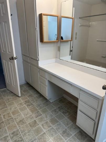 Building Photo - 728 W San Antonio St