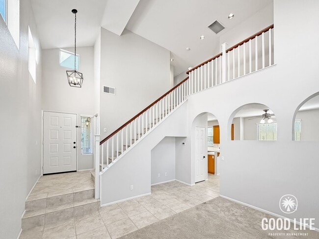 Building Photo - Foothill Ranch 3BR | Private Backyard, 2-Car Garage & Community Pool + Jacuzzi
