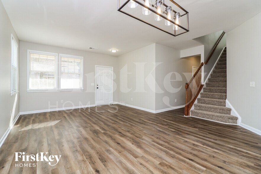 Building Photo - 85 Parkmont Way