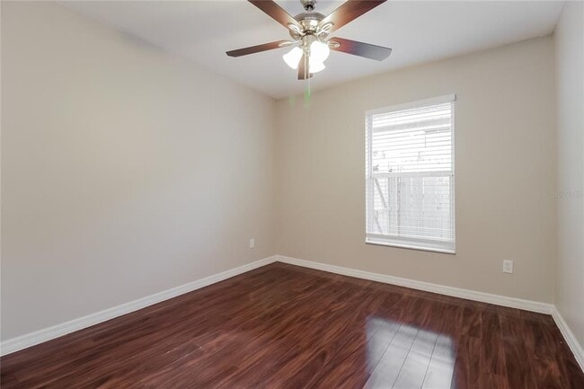Building Photo - 1007 Royal Oaks Dr