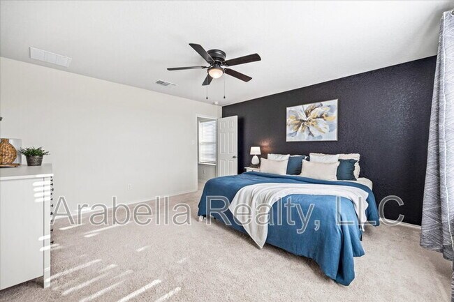 Building Photo - 13907 Anchor Wy