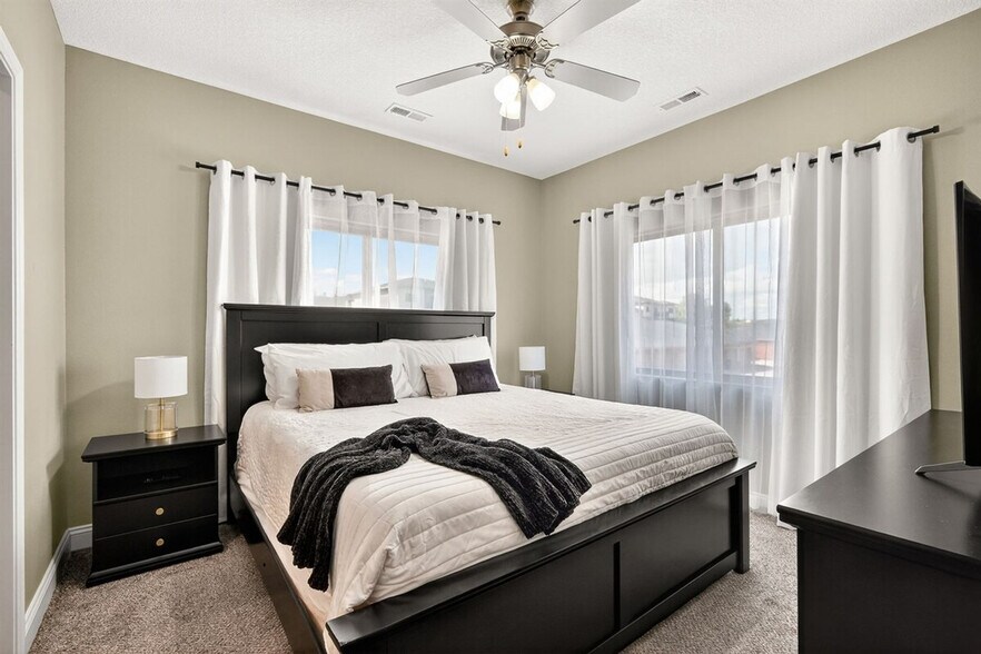 Building Photo - 8350 Cascade Ave