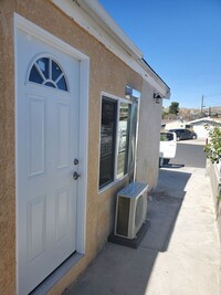 Building Photo - This Highly Coveted Cozy Renovated Studio ...