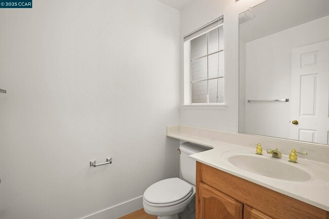 Building Photo - 903 Arrowhead Terrace