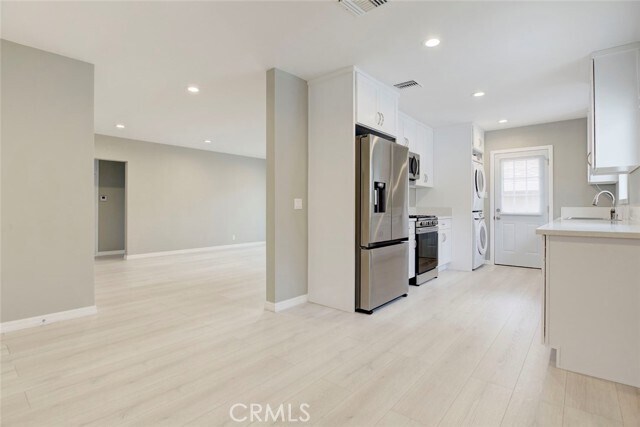 Building Photo - 10935 Nassau Ave