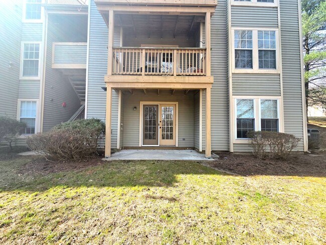 Building Photo - Beautiful 2 BR/2 BA Condo in Ellicott City!