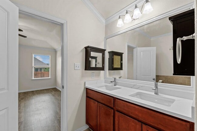 Building Photo - 4517 Chestnut Meadows Bend