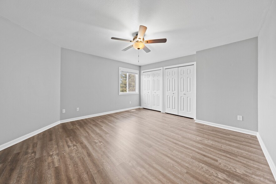 Building Photo - 2275 NE Nuttail Ct