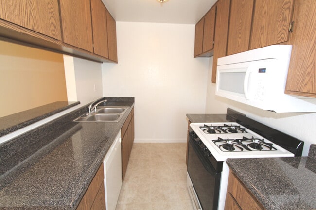 Building Photo - 5421 Kester Ave