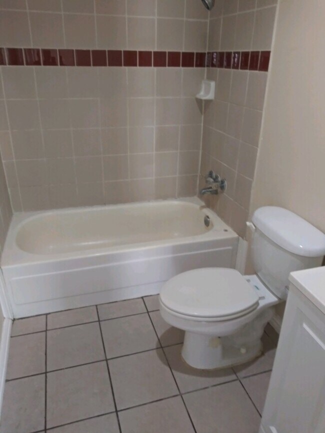 Building Photo - 2801 Mill Pond Rd