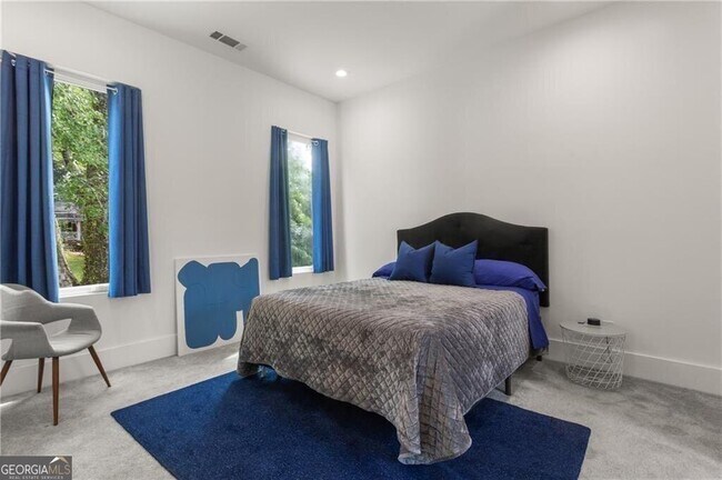 Building Photo - 1756 N Akin Dr NE