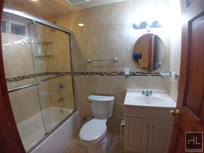 Building Photo - 168 STREET