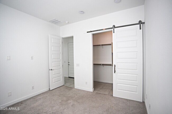 Building Photo - 4623 S 111th Dr