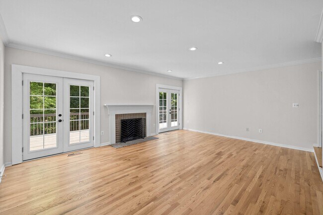Building Photo - 6609 Heidi Ct