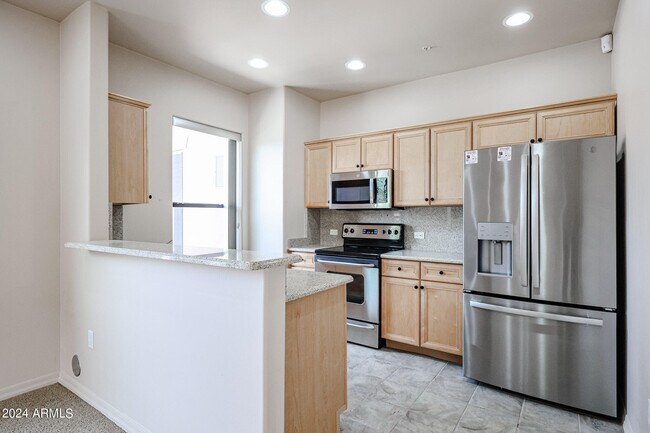 Building Photo - 20660 N 40th St