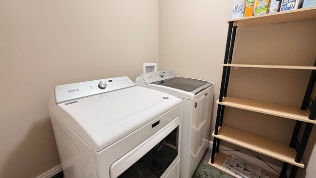 Building Photo - 7406 Rosedown Dr