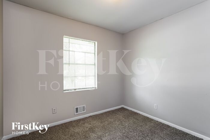Building Photo - 8263 Kendrick Rd