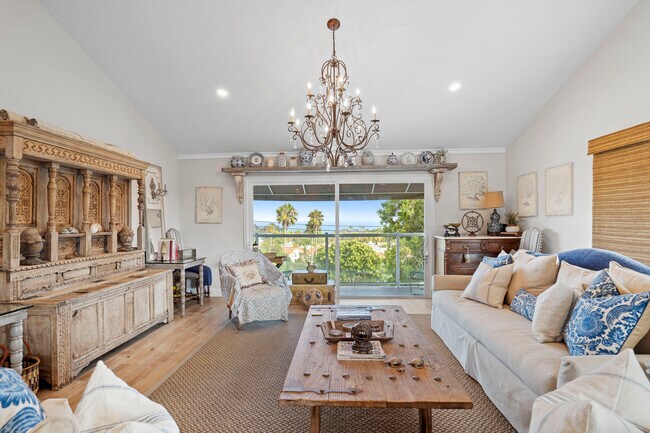 Building Photo - 6363 ZUMIREZ Dr